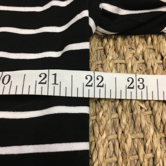 EUC WORTHINGTON B&W Balloon Sleeve, Stripe Top - Picture 7 of 9